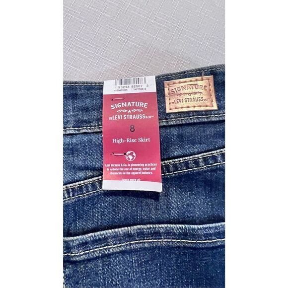 Levi's Womens Raw Edge Straight Denim Jean Mini Skirt Blue Medium Wash Size 8 - Picture 9 of 12